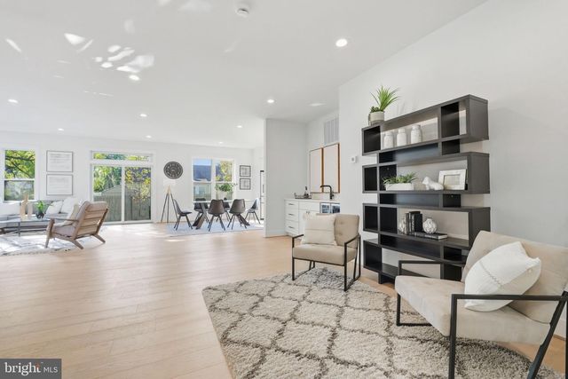 3218 BLUNDELL RD, Falls Church, VA 22042