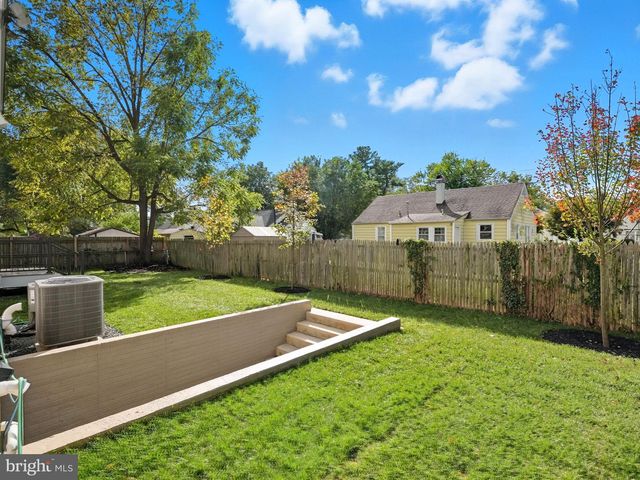 3218 BLUNDELL RD, Falls Church, VA 22042