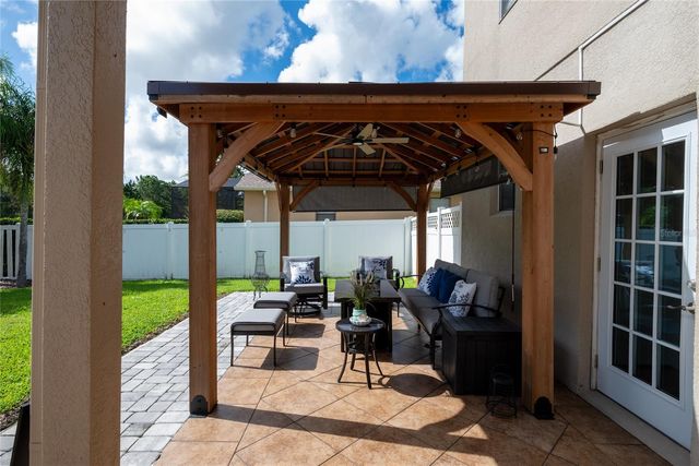 2122 CASCADES COVE DRIVE, Orlando, FL 32820