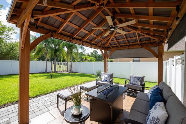 2122 CASCADES COVE DRIVE, Orlando, FL 32820