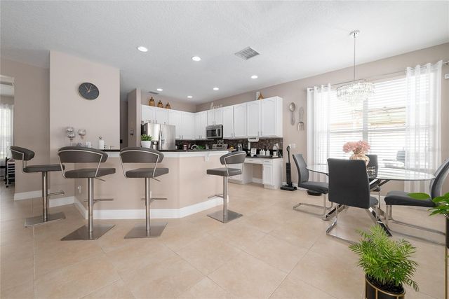 2122 CASCADES COVE DRIVE, Orlando, FL 32820