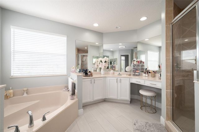 2122 CASCADES COVE DRIVE, Orlando, FL 32820