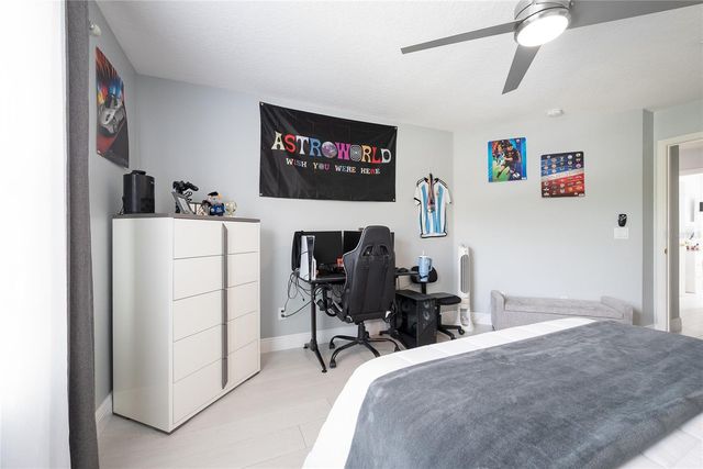2122 CASCADES COVE DRIVE, Orlando, FL 32820