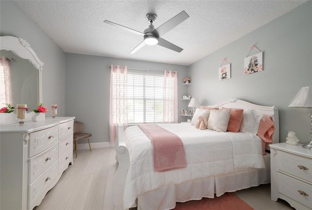 2122 CASCADES COVE DRIVE, Orlando, FL 32820