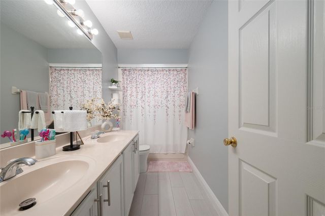 2122 CASCADES COVE DRIVE, Orlando, FL 32820