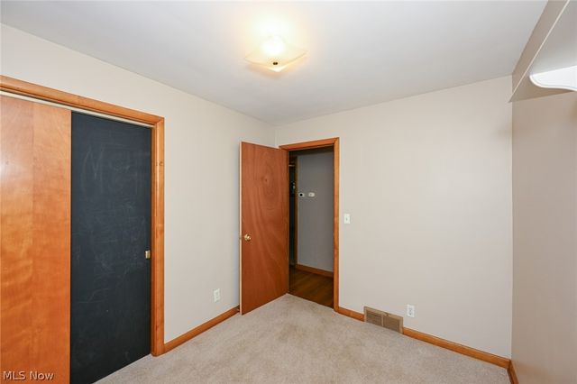 5175 Oakvale Street SW, Canton, OH 44706