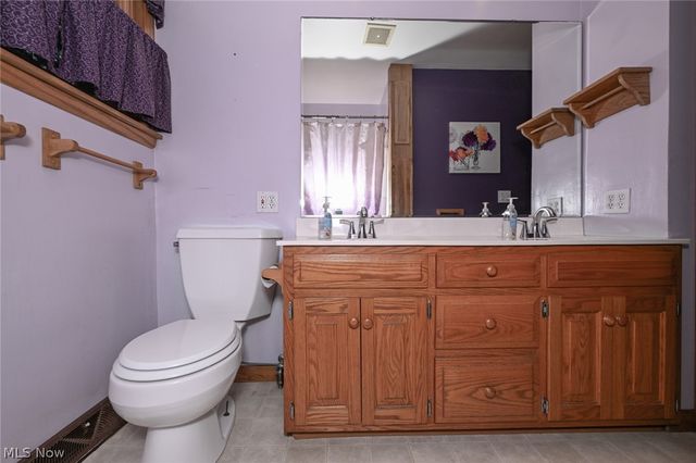 5175 Oakvale Street SW, Canton, OH 44706