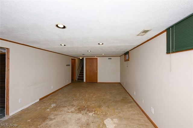 5175 Oakvale Street SW, Canton, OH 44706