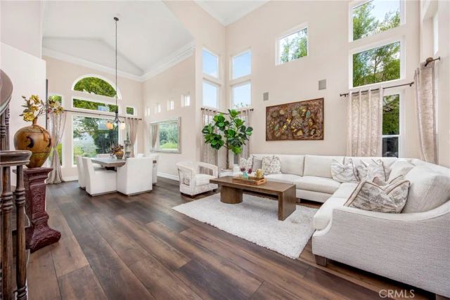 28 Calle Serra, Rancho Santa Margarita, CA 92688