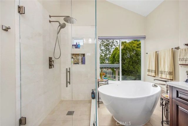 28 Calle Serra, Rancho Santa Margarita, CA 92688