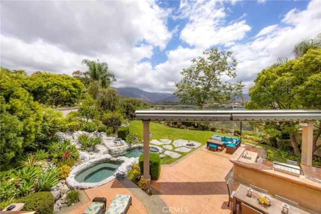 28 Calle Serra, Rancho Santa Margarita, CA 92688