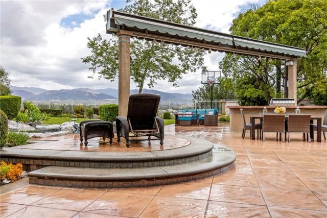 28 Calle Serra, Rancho Santa Margarita, CA 92688