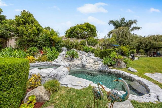 28 Calle Serra, Rancho Santa Margarita, CA 92688