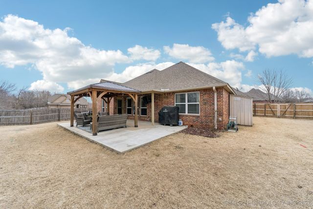 9314 N 93rd East Avenue, Owasso, OK 74055