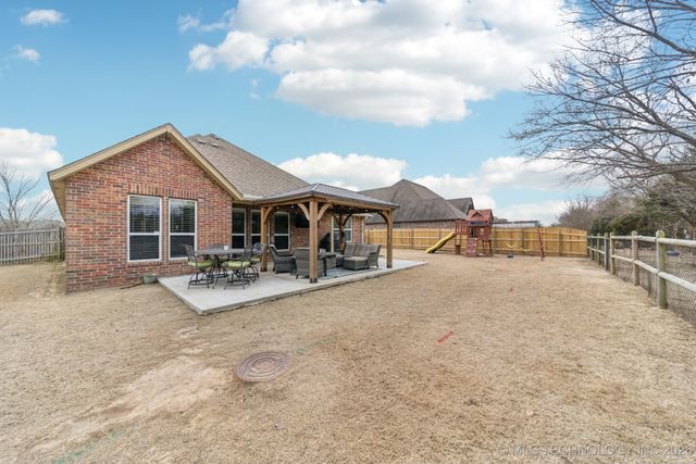 9314 N 93rd East Avenue, Owasso, OK 74055