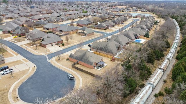 9314 N 93rd East Avenue, Owasso, OK 74055