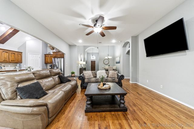 9314 N 93rd East Avenue, Owasso, OK 74055