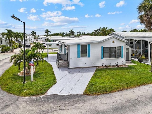 5773 Pink Panther DR, Fort Myers, FL 33908