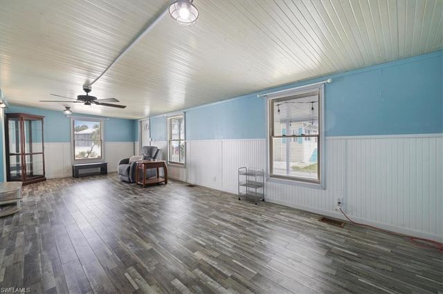 5773 Pink Panther DR, Fort Myers, FL 33908