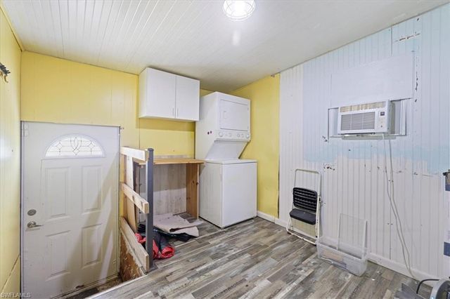 5773 Pink Panther DR, Fort Myers, FL 33908