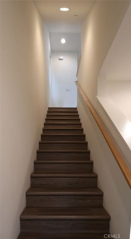 10700 W Octave, North Hollywood, CA 91601