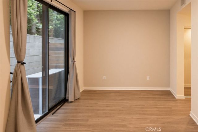 10700 W Octave, North Hollywood, CA 91601