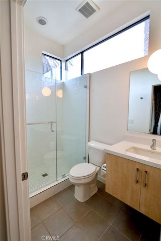 10700 W Octave, North Hollywood, CA 91601