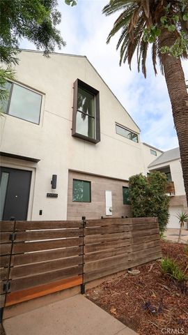 10700 W Octave, North Hollywood, CA 91601