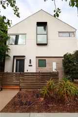 10700 W Octave, North Hollywood, CA 91601