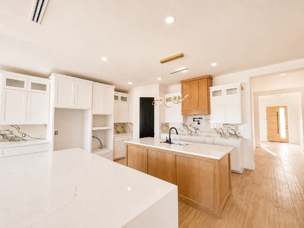4110 Talbot Dr, Corpus Christi, TX 78414 — photo 5