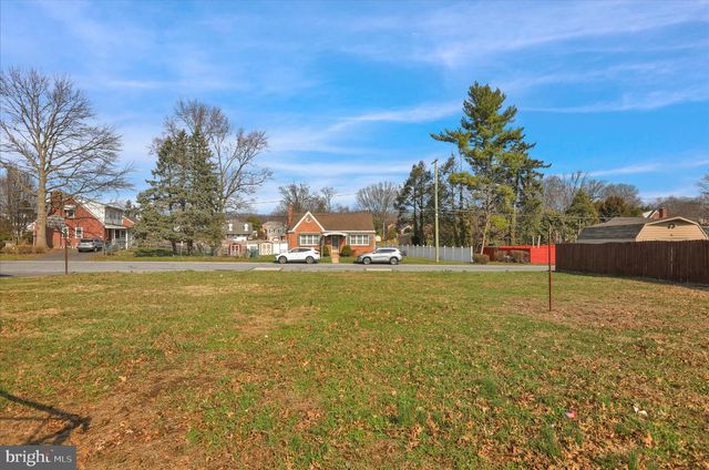 923 MIFFLIN ST, Columbia, PA 17512