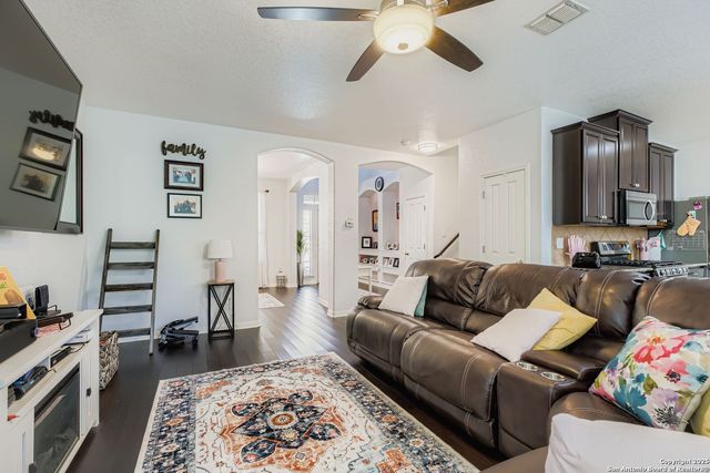 806 Horn Run, San Antonio, TX 78245