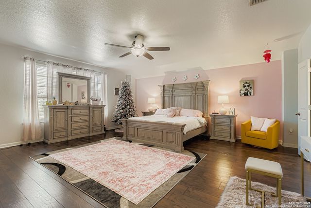 806 Horn Run, San Antonio, TX 78245