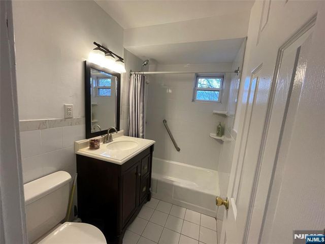 567 Stewart Street 2, Ridgefield, NJ 07657