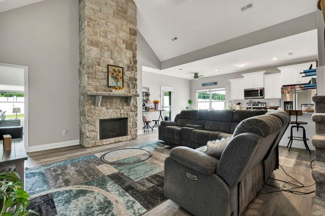11741 Dolly Pond Road, Birchwood, TN 37308