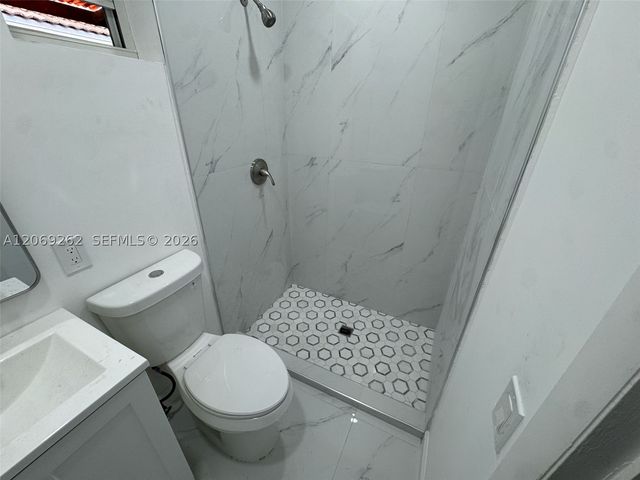 3171 SW 26th St 3, Miami, FL 33133