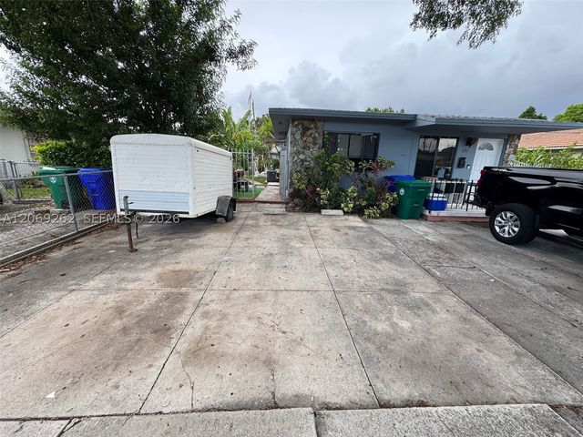 3171 SW 26th St 3, Miami, FL 33133