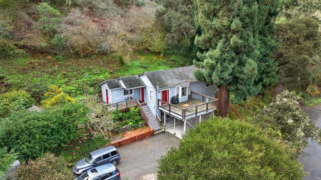 Image 2 of property listing at 885 Larkin Valley Road, Watsonville, CA 95076