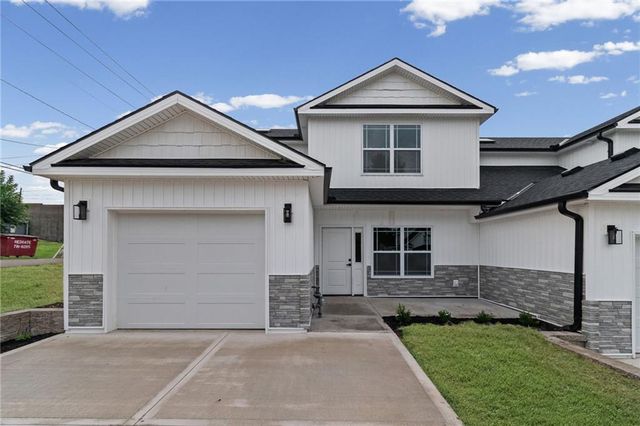 113 E 3rd Street, Lawson, MO 64062