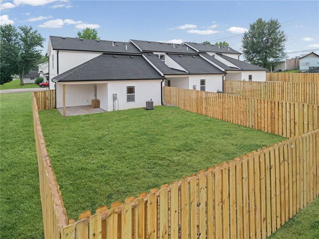 113 E 3rd Street, Lawson, MO 64062