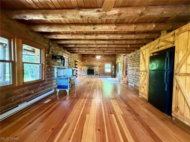 13665 Clover Lake Drive, Chardon, OH 44024