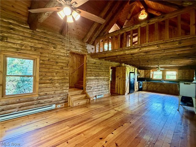 13665 Clover Lake Drive, Chardon, OH 44024