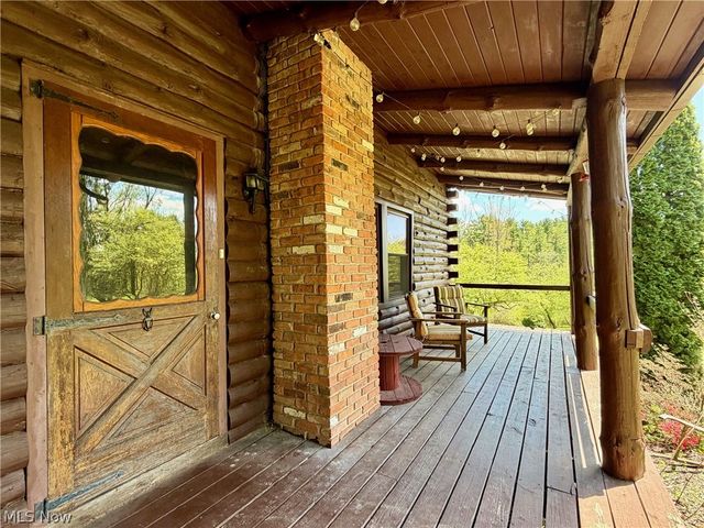 13665 Clover Lake Drive, Chardon, OH 44024