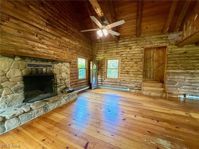 13665 Clover Lake Drive, Chardon, OH 44024