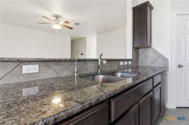 1115 Garden Green Drive, Temple, TX 76502