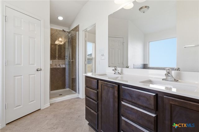 1115 Garden Green Drive, Temple, TX 76502