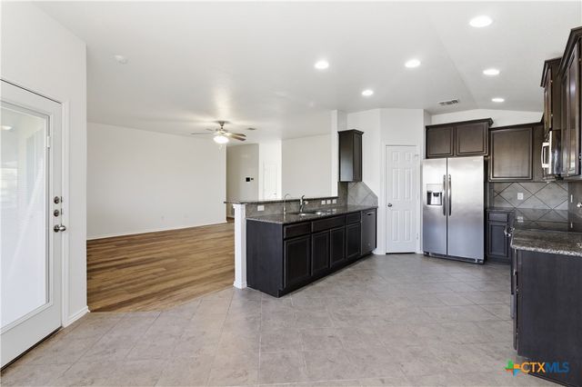 1115 Garden Green Drive, Temple, TX 76502