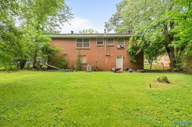 4630 Broadmeadow Lane NW, Huntsville, AL 35810