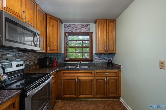 4630 Broadmeadow Lane NW, Huntsville, AL 35810