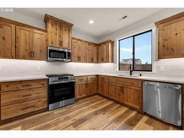 916 Se 35TH St, Battle Ground, WA 98604